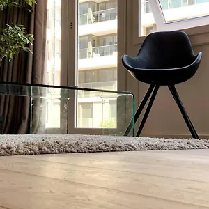 Leon-rens, Op 1 Minuut Het Appartement